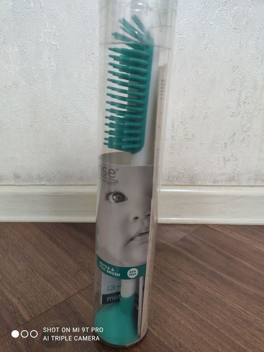 Щетка для чистки бутылочки