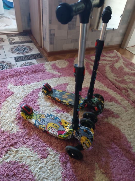Продаю детский самокат