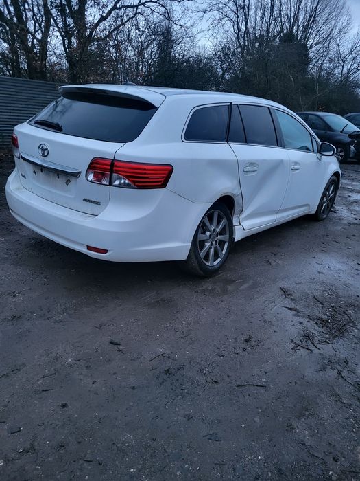 Piese toyota avensis 2.2 D-cat cutie automata