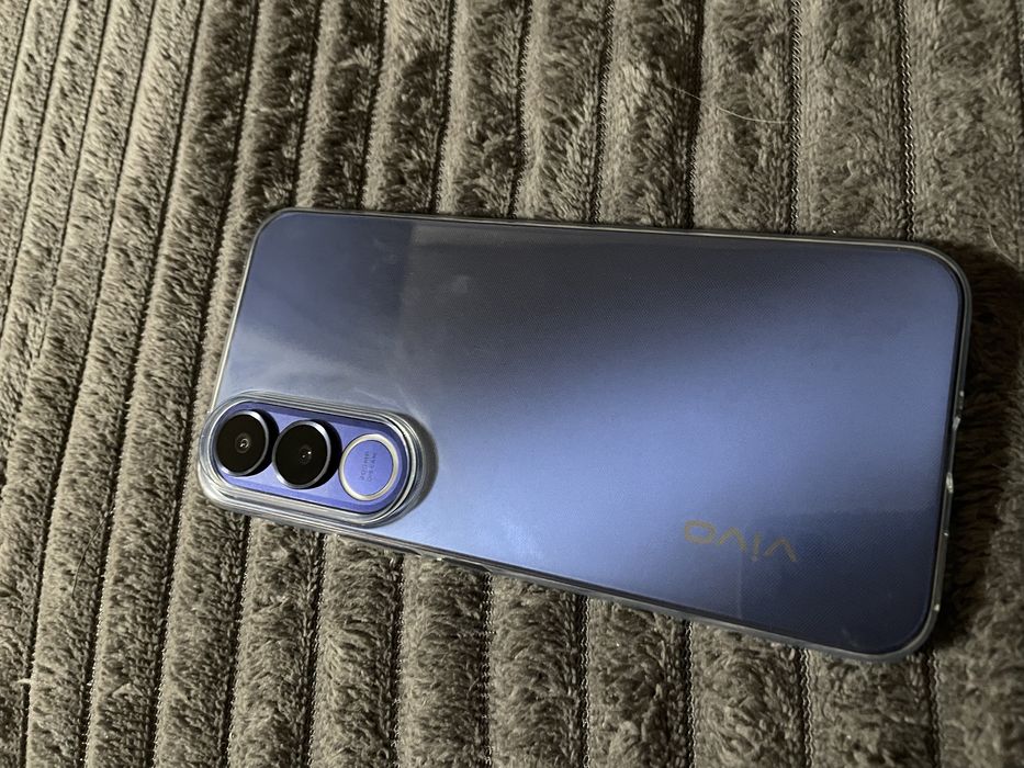Продам vivo v70 fe