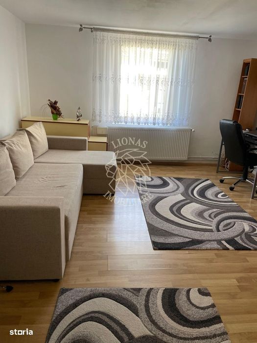 Casa 100 mp-teren 500 mp-panouri solare-anexa-foisor-Livezile