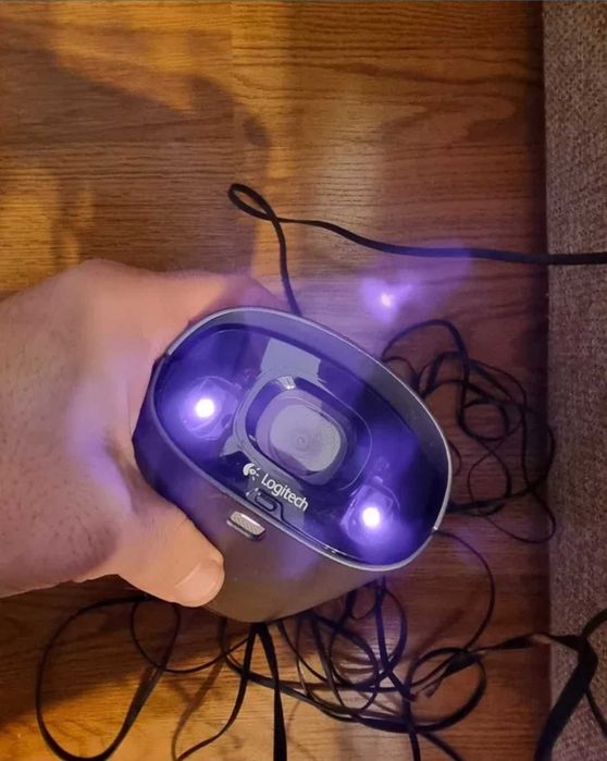 Logitech 750e camera supraveghere pret 300 lei FIX