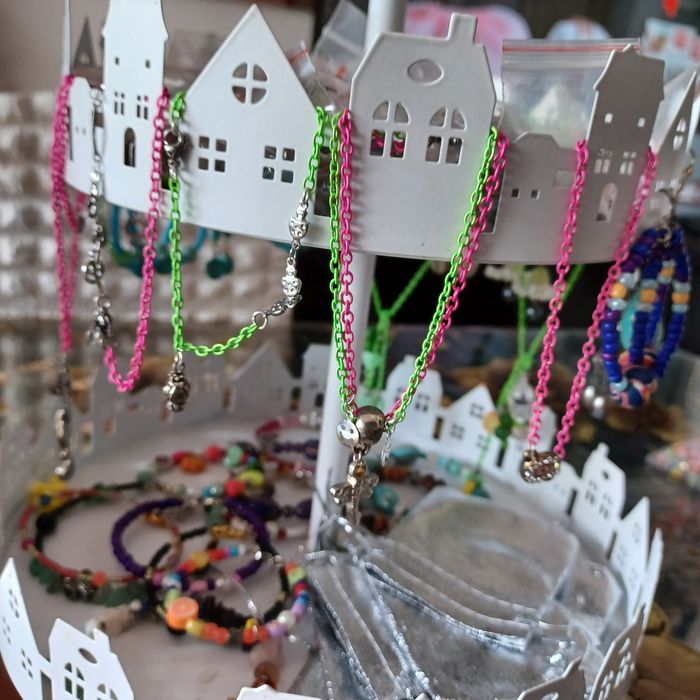 Lot bijuterii handmade 100 buc
