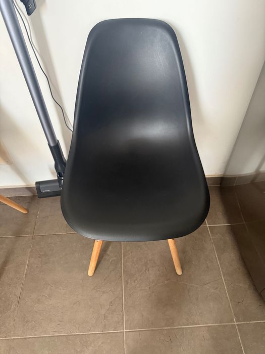 Vand scaun Negru