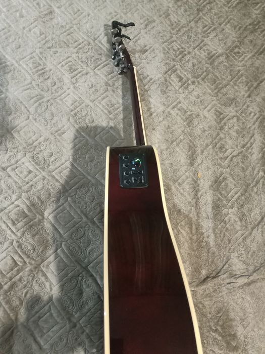 Продается гитара Adagio в идеальном состоянии