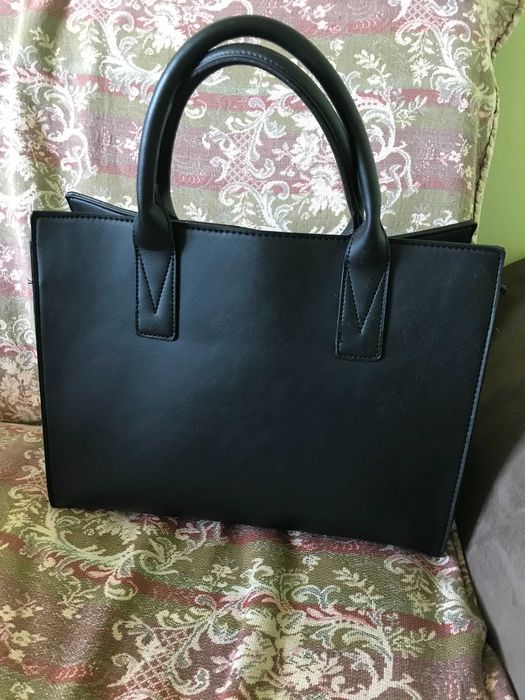 Нова черна дамска чанта от изкуствена кожа+ 2 дръжки за чанта