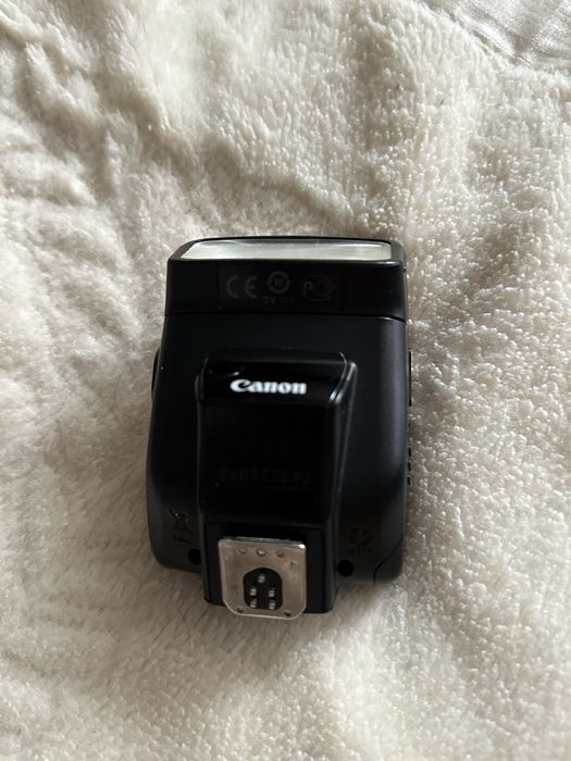 Фотоаппарат Canon EOS 700D