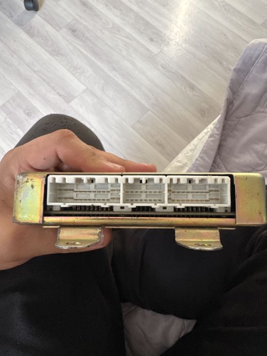 ЕБУ мозги на Mitsubishi