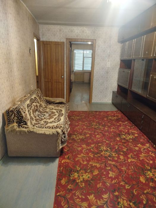 Продаю квартиру в Яшнабадском районе Авиасозлар-4. 2х комнатная 52 м2.