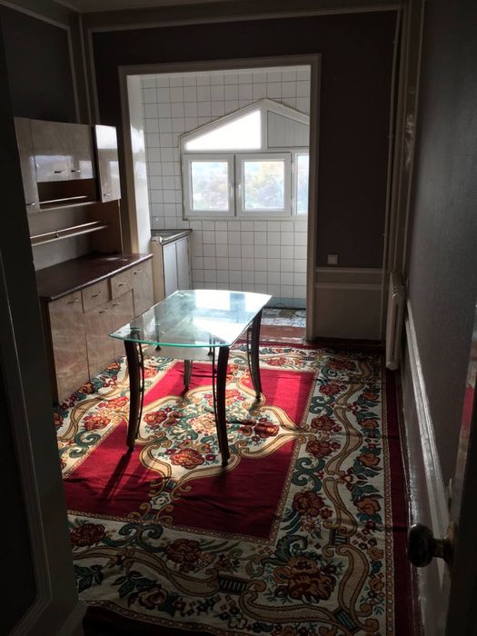 Tinchlik metro yonida kvartira