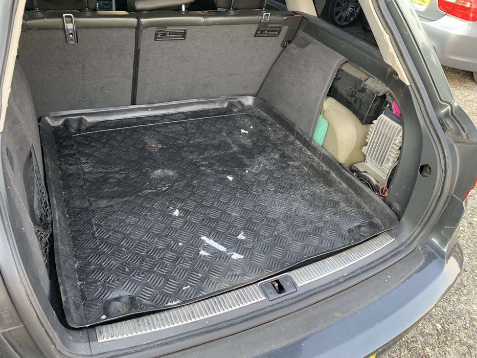 Сеат Exeo 2.0 тди  2010 год  на част