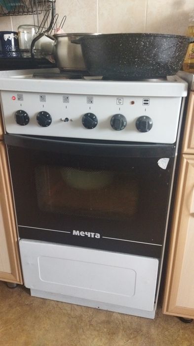 Продам электро плиту