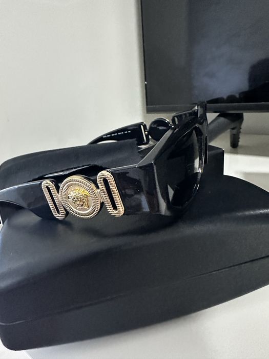 Ochelari versace impecabili