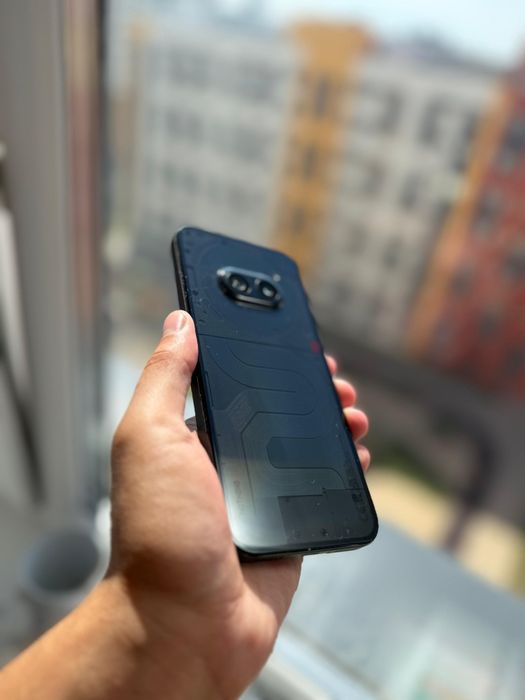Продам Nothing Phone 2a.
