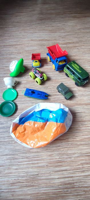 Продам игрушки разные