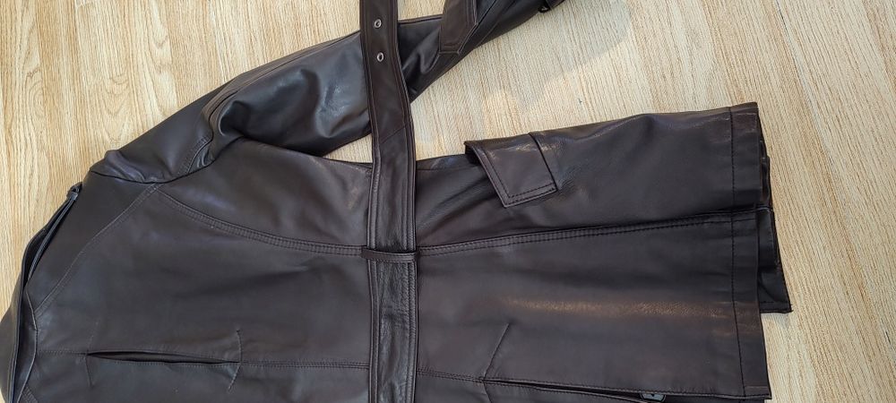 Geaca din piele marca Zara, L