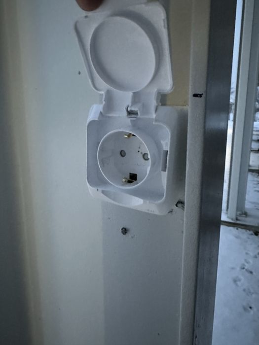 Loc de parcare acoperit XXL