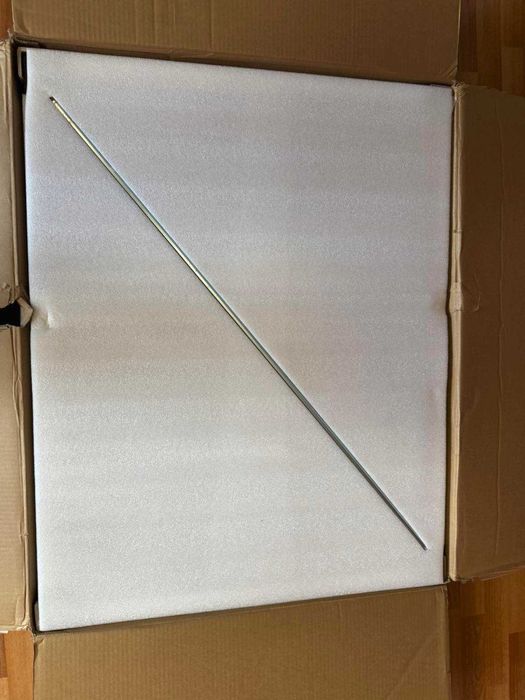 Електрическо бюро 180×70 см с регулируема височина, дебел плот 35 мм – кафяво