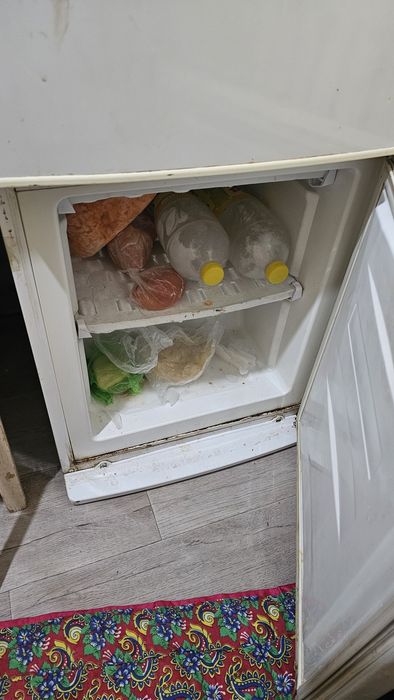 Срочно продам холодильник