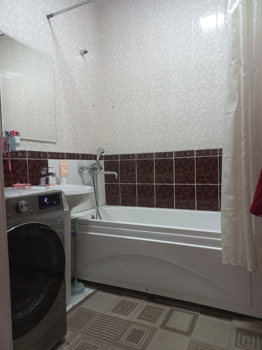 Продаю квартиру  3 ком