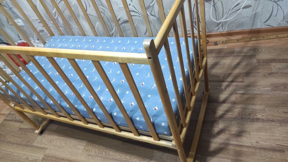 Кроватка детская