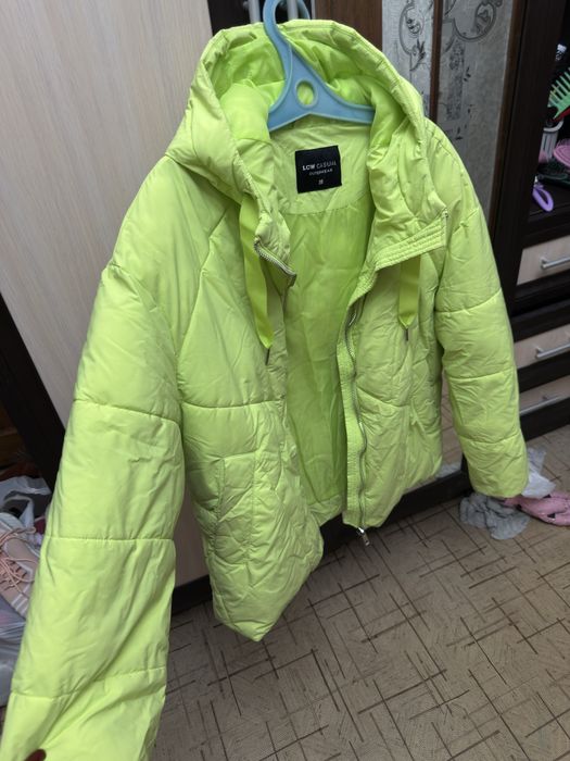 Женская куртка и кофта 38