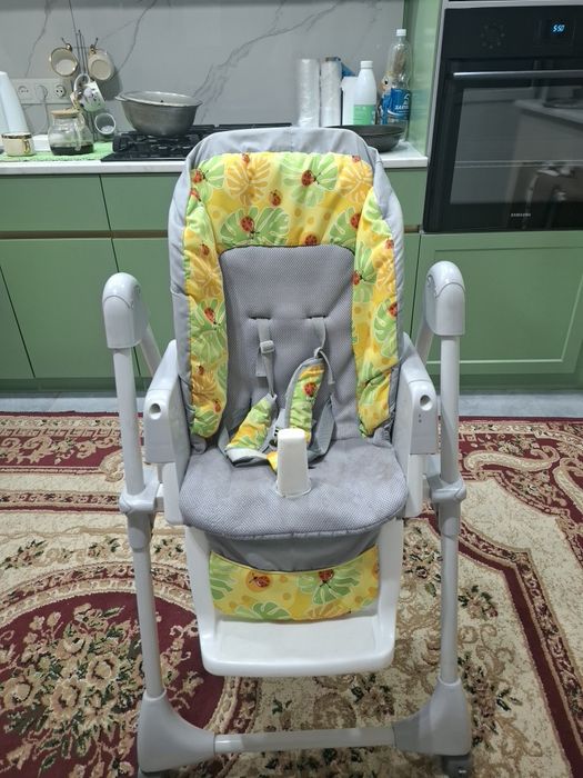 Продам стул для кормления