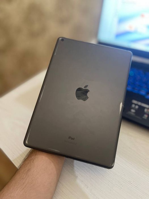 Ipad 9 pakaleniya 64gb 81 batareka
