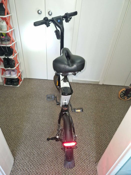 Vand bicicleta electrica iSEN H1 Flying Fish Alb, 250W, 22NM, Rulare full electric sau asistata, 25km/h, IPX4, Baterie detasabila 10Ah