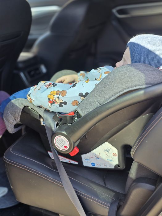 Продаю коляску и автолюльку