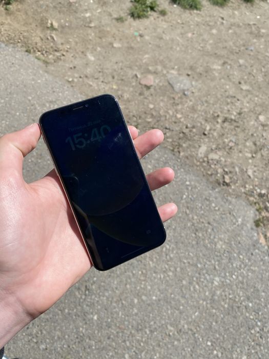 Продам iPhone x на 64 гб
