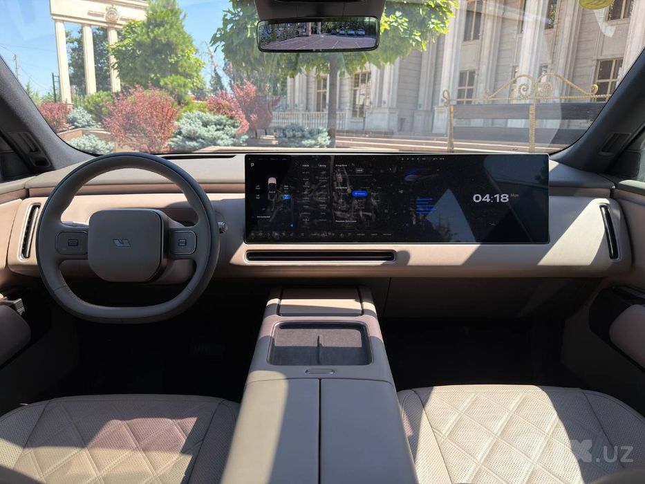 LI Auto L9 Livis 2026 Nalichi tayyor xaydab ketasiz