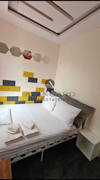 Продава се Двустаен апартамент в Пловдив, Център - 42 кв.м за 3691 €/кв.м - Снимка #4