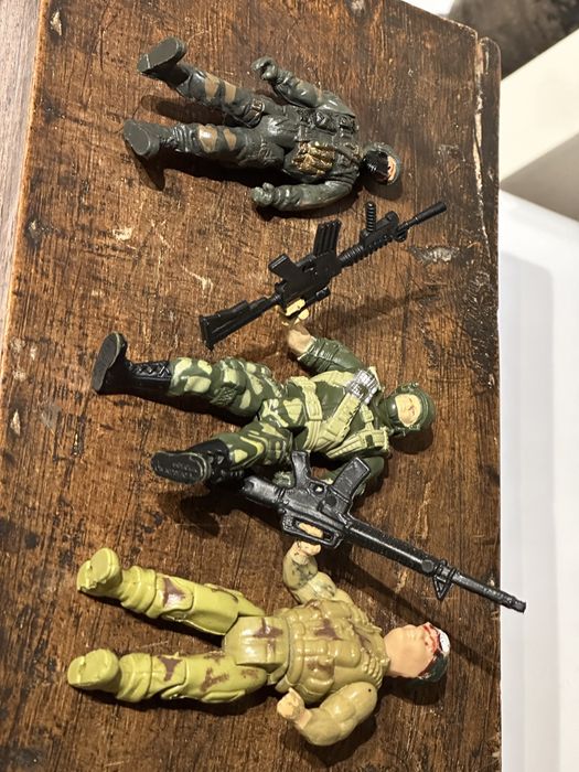 Miliari figurine sildati armata