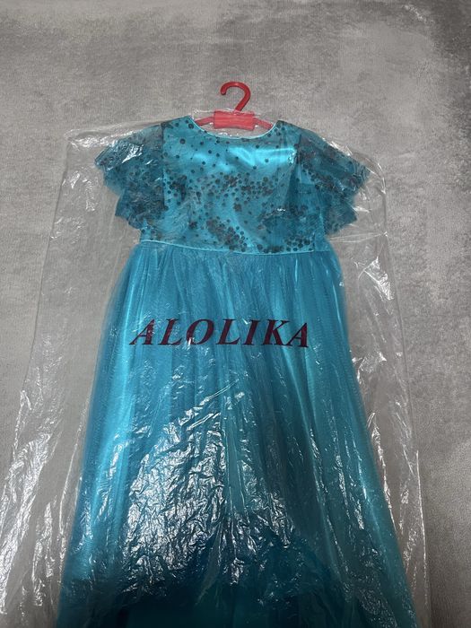 Продам платье для девочки нарядное