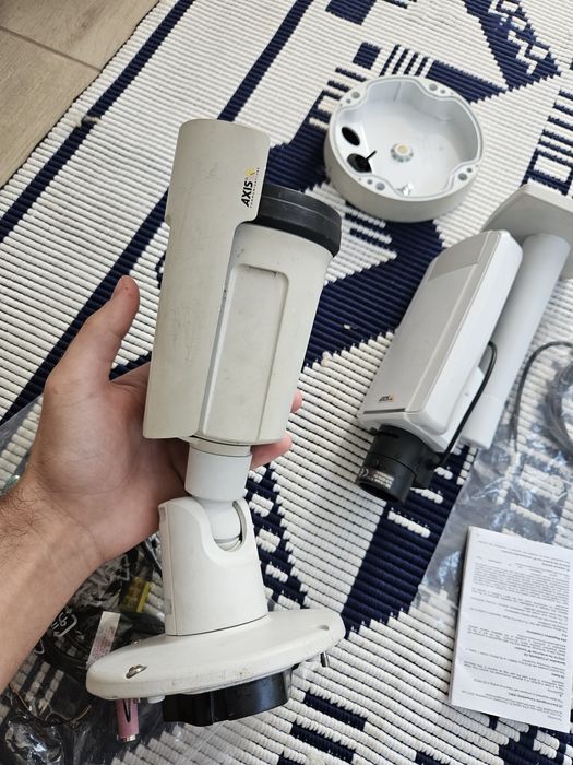 Camere supraveghere axis p1343 si P1445-LE