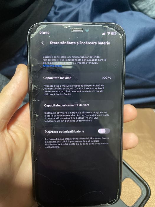 Iphone 11 spart pe spate