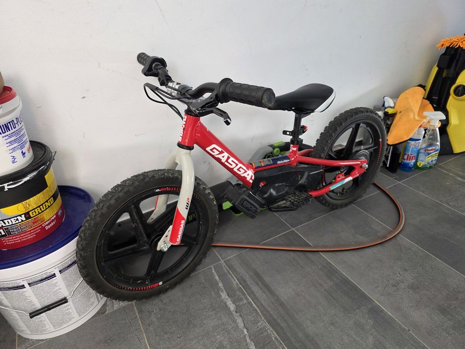 Bicicleta electrica copii eDrive full electrica Stacyc Australia profesionala 16 inch GasGas