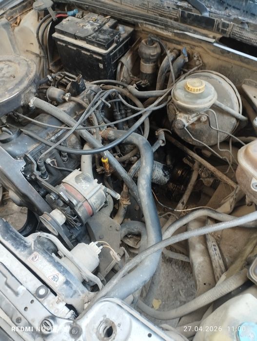 Двигатель и коробка Ауди 80 бочка