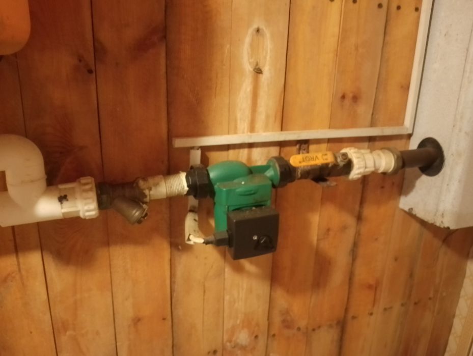 Электро котёл ва циркуляционный насос сотилади.