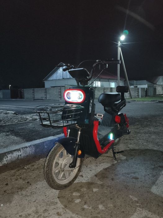 Электроный скутер