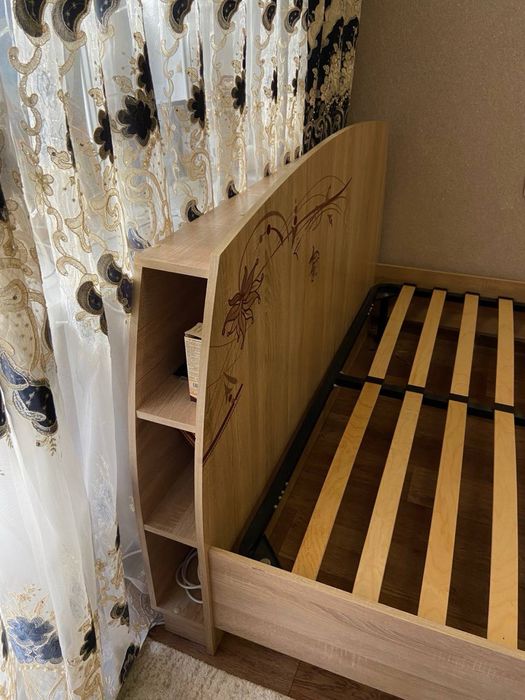 Продам кровать