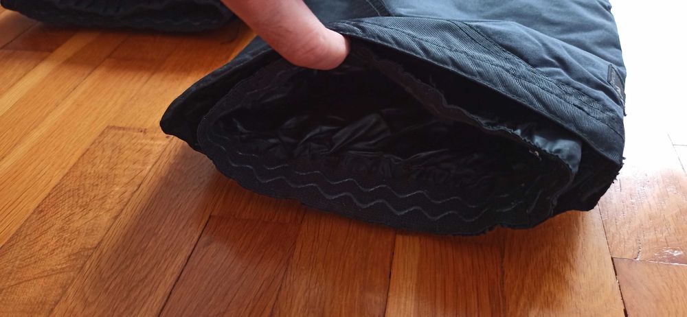 НОВ дамски ски панталон Quechua, р-р L-XL (F46)