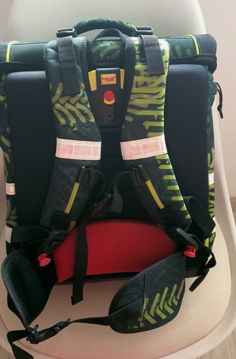 Oригинална ученическа раница McNeill Ergo Light Compact flex Greentrac