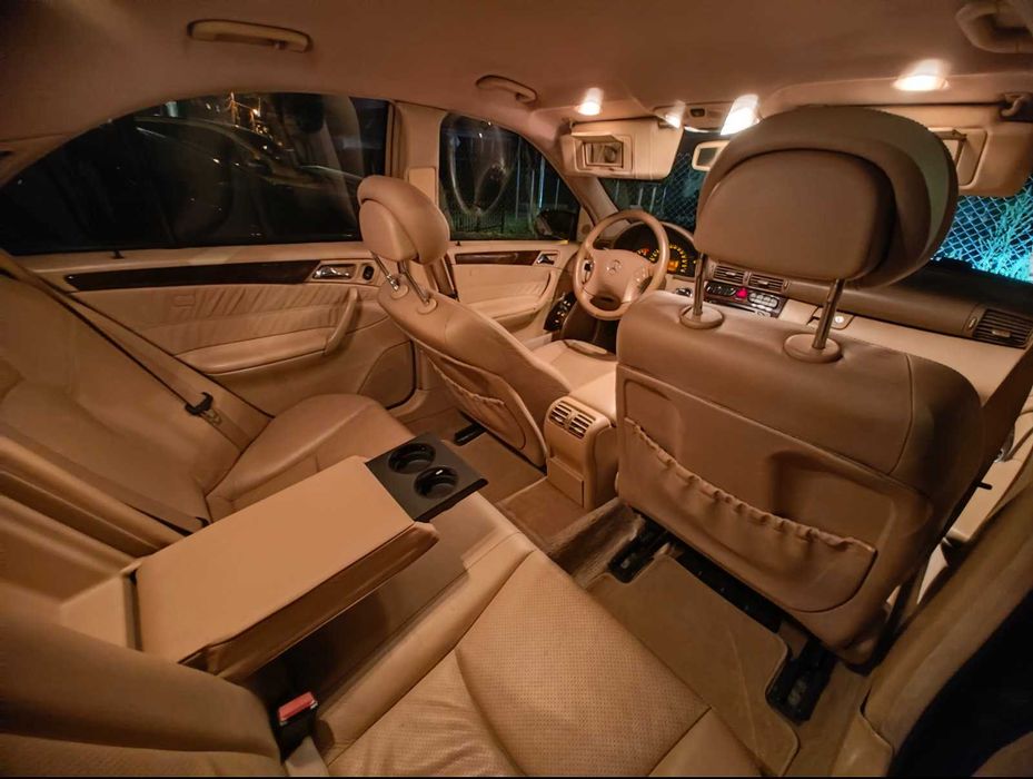 Mercedes-Benz w203 220cdi elegance  ; автомат, кожа.