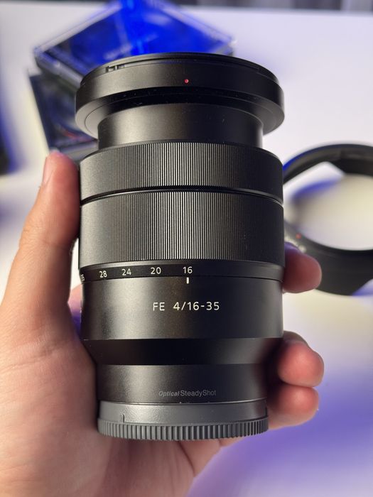 Sony FE 16-35mm F4 ZA OSS Zeiss