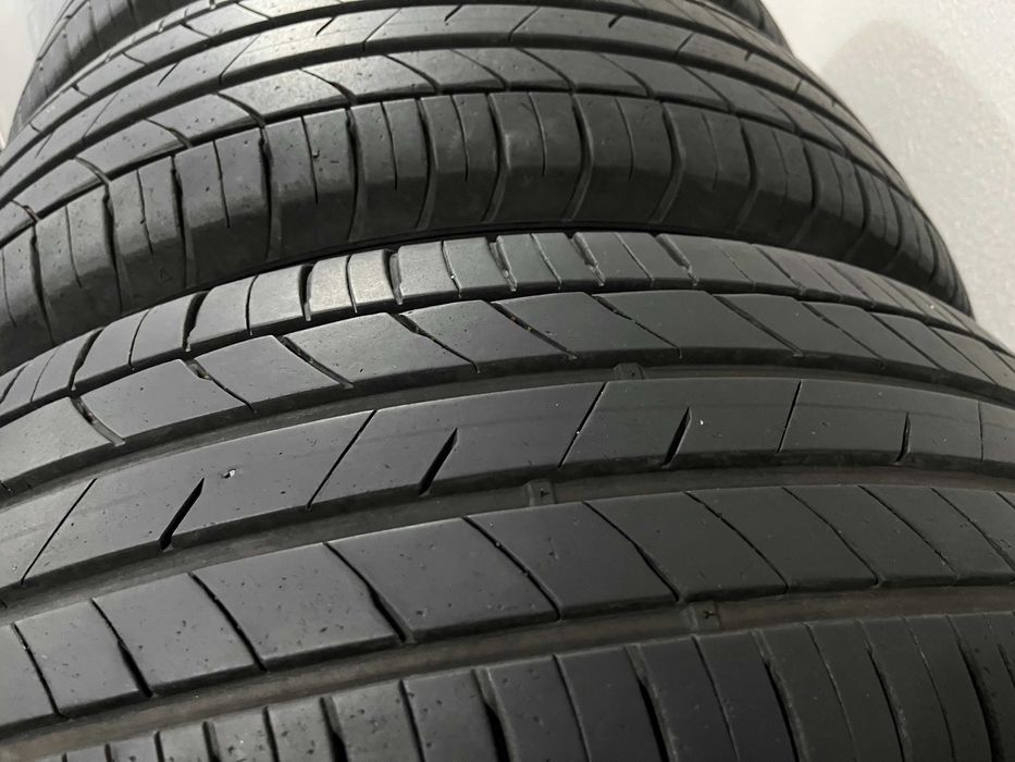 Летни гуми за джип 215/65/17 KUMHO-ecsta-HS52 дот 38.23-6мм.