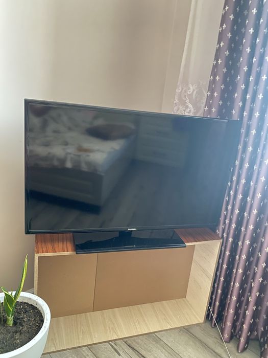 Продаю LED-телевизор Samsung