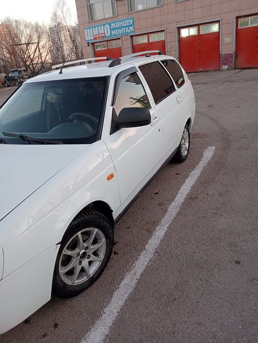 Продам Приора 2 мил