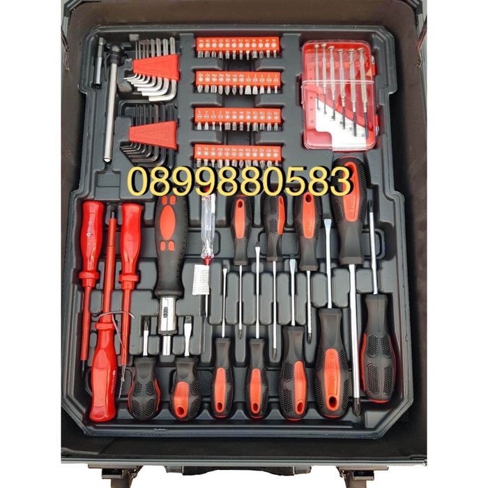 Комплект куфар с инстроменти 499 части Kraftroyal два варианта